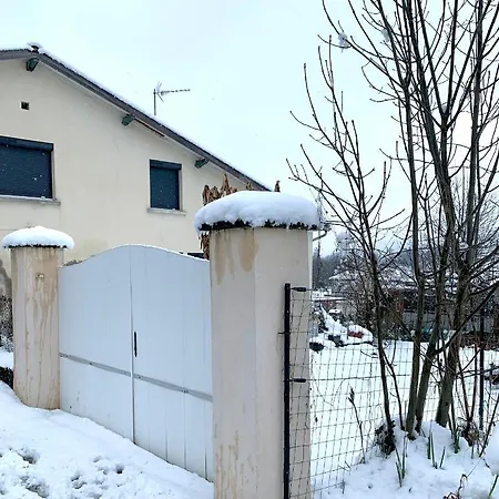 Nyaraló Grande Maison Avec Jardin Et Terrasse Prives Foix
